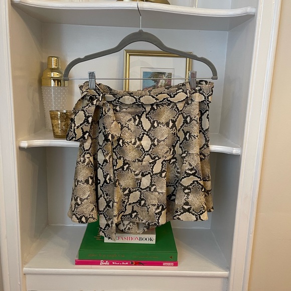 Zara Snakeskin Matching Set - Blazer + Skirt - Picture 3 of 5